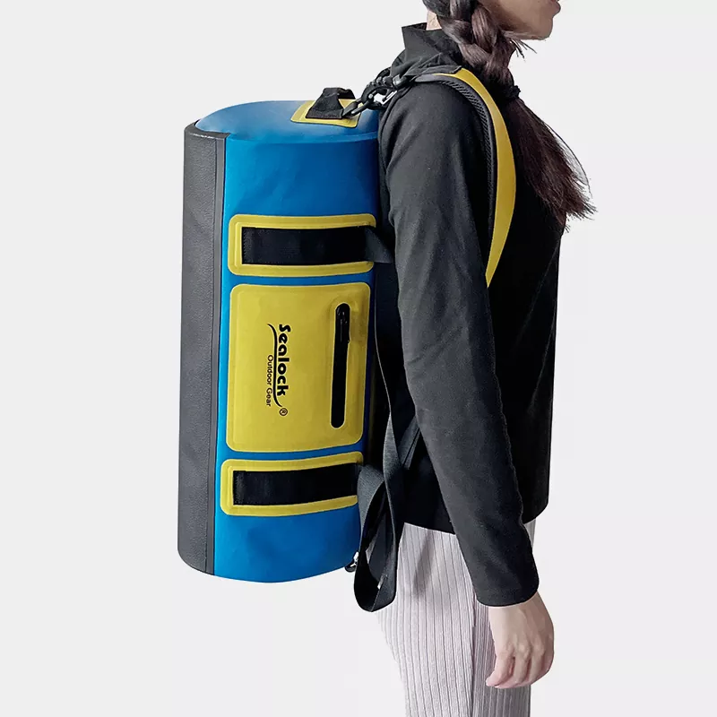 Mochila impermeável com zíper hermético versus fecho superior em rolo